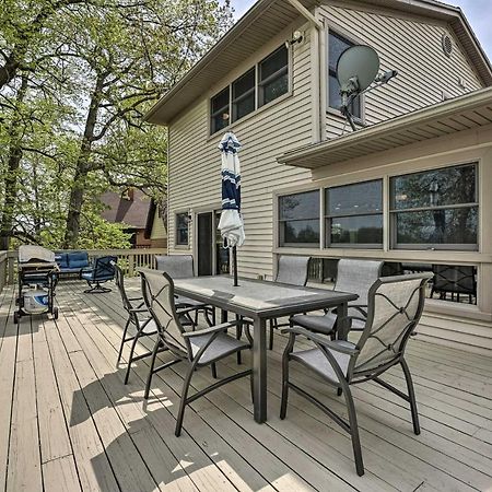 Pet-Friendly Grass Lake Retreat With Game Room! Exterior photo